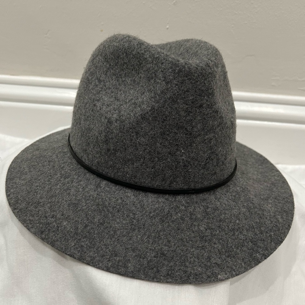 Heather Gray Wool Hat with Black Leather Band, Size M/L